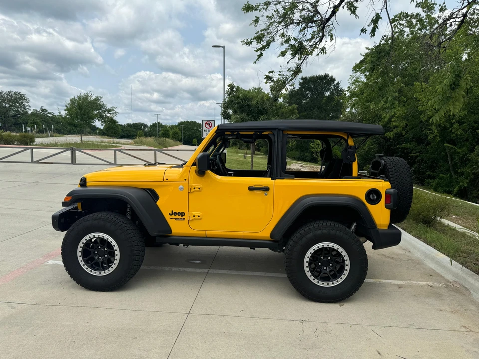 2021 Jeep JL Wrangler - Image 10 of 31