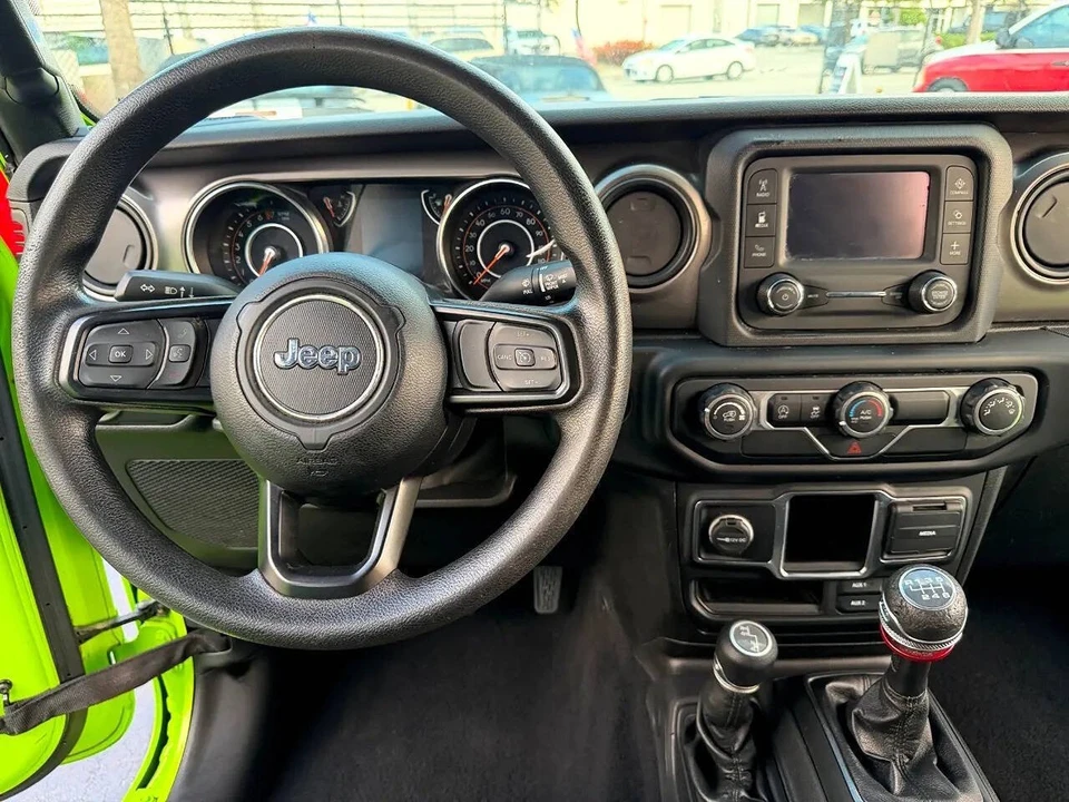 2021 Jeep JL Wrangler - Image 25 of 31