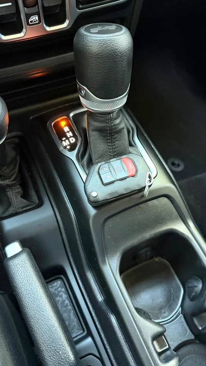 2021 Jeep JL Wrangler - Image 15 of 19