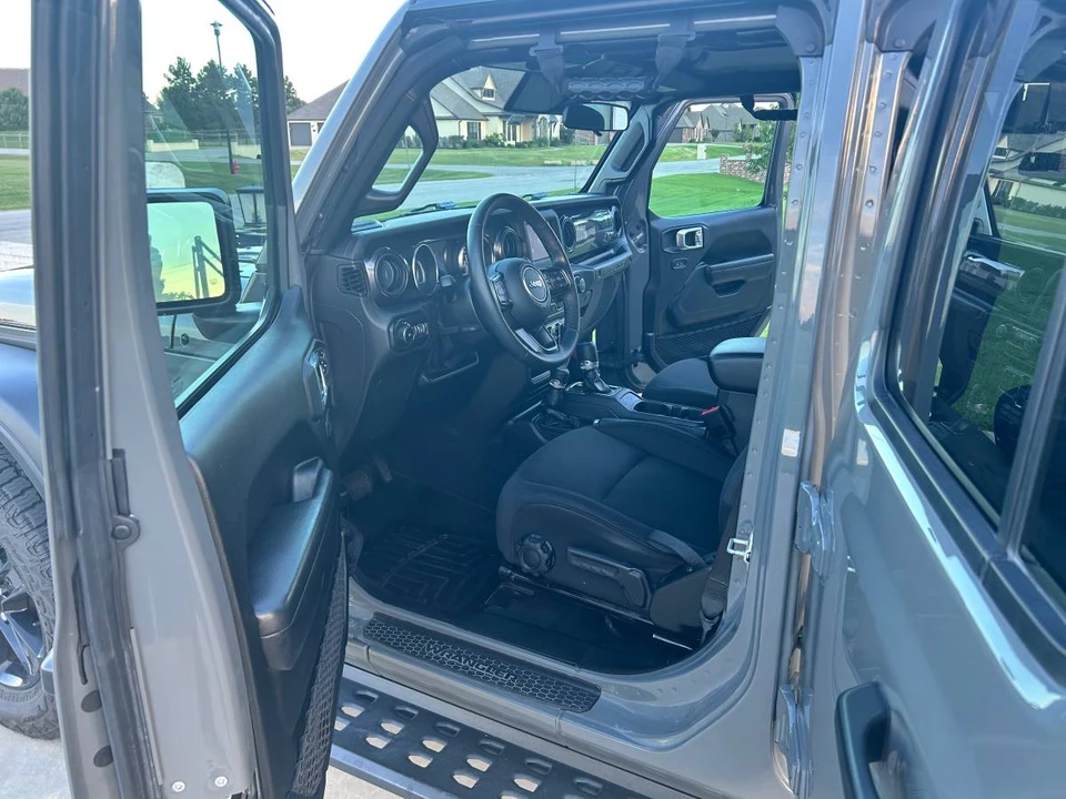 2021 Jeep JL Wrangler - Image 11 of 20