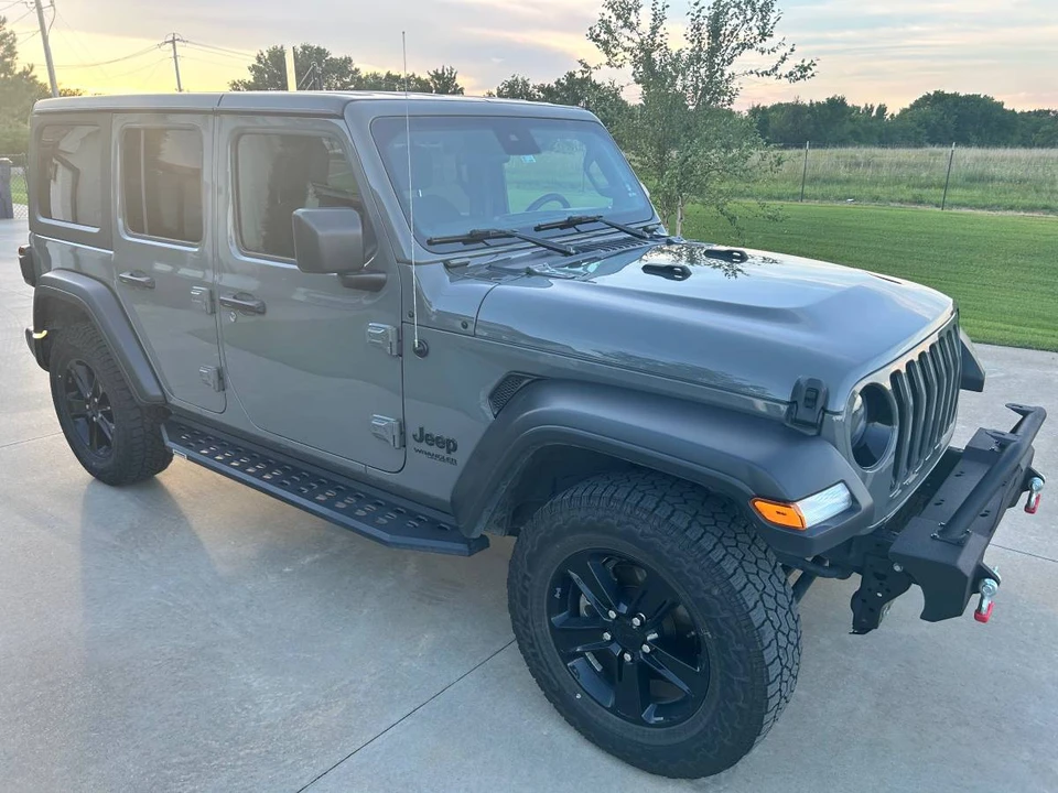 2021 Jeep JL Wrangler - Image 2 of 20