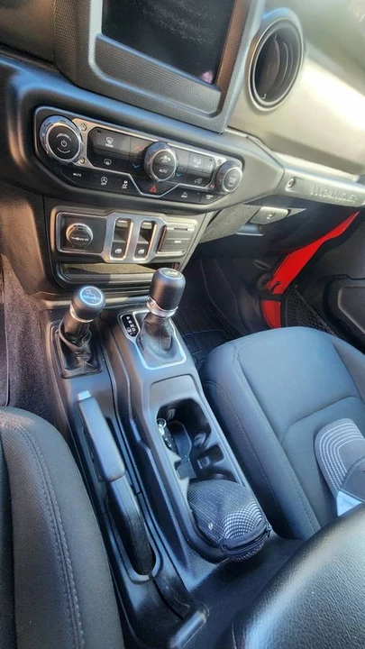 2021 Jeep JL Wrangler - Image 18 of 20