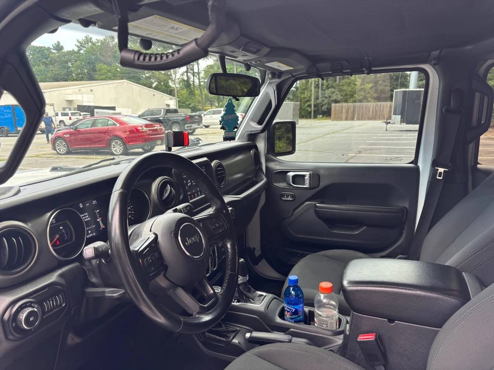 2021 Jeep JL Wrangler - Image 6 of 10