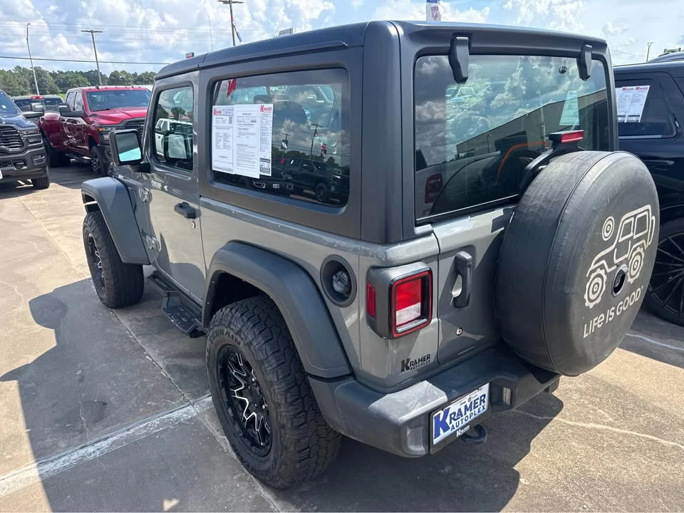 2021 Jeep JL Wrangler - Image 4 of 4