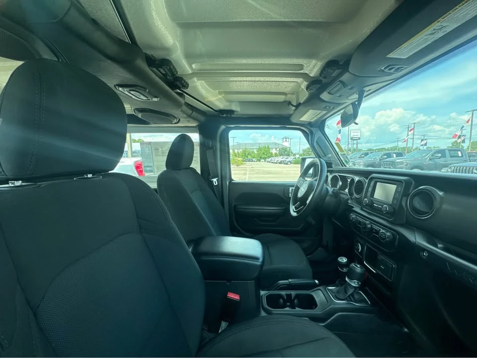 2021 Jeep JL Wrangler - Image 2 of 4