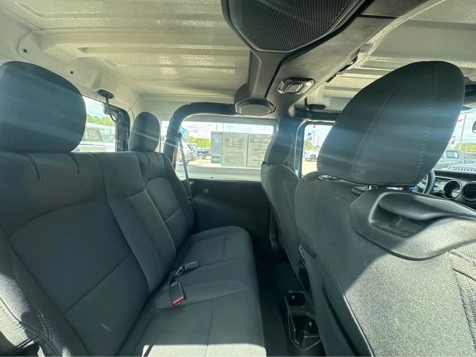 2021 Jeep JL Wrangler - Image 3 of 4