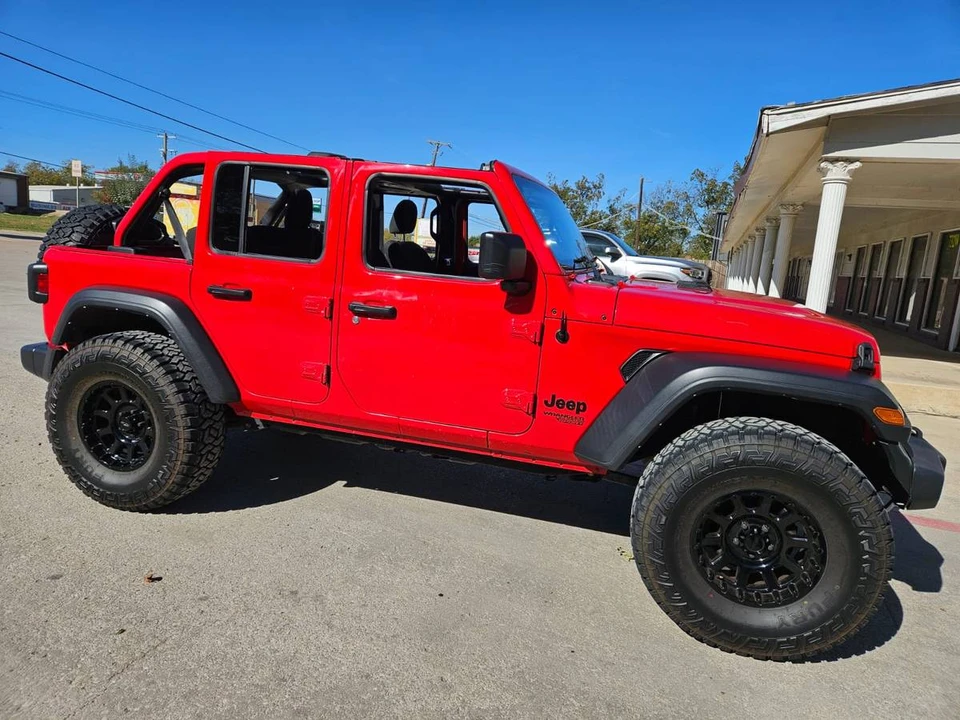2021 Jeep JL Wrangler - Image 8 of 17