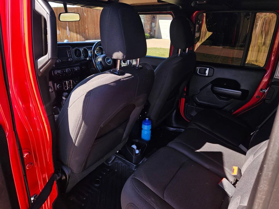 2021 Jeep JL Wrangler - Image 14 of 17