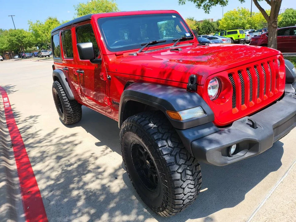 2021 Jeep JL Wrangler - Image 3 of 17