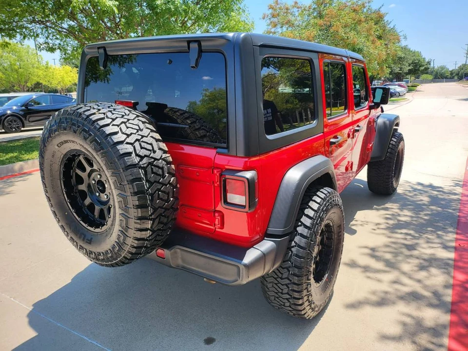 2021 Jeep JL Wrangler - Image 6 of 17