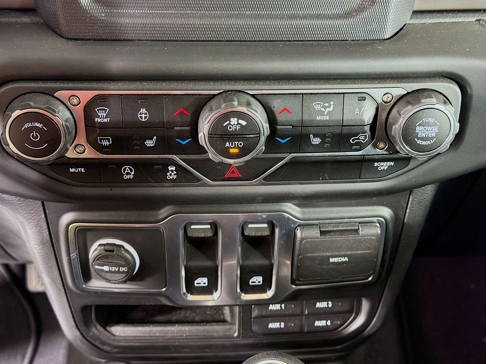 2021 Jeep JL Wrangler - Image 19 of 21