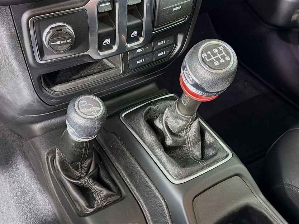 2021 Jeep JL Wrangler - Image 20 of 21