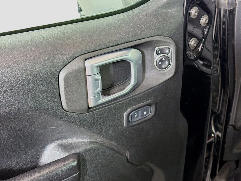 2021 Jeep JL Wrangler - Image 21 of 21