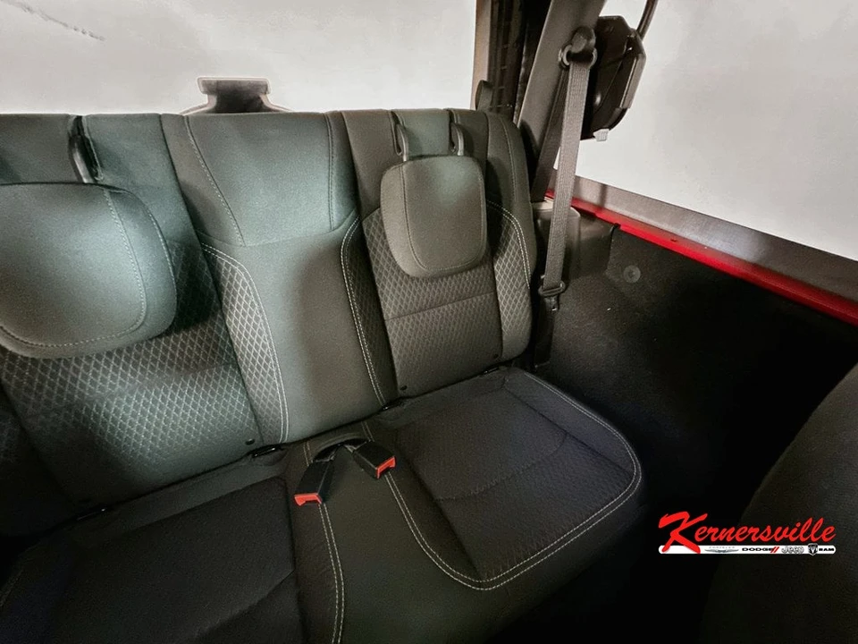 2021 Jeep JL Wrangler - Image 14 of 24