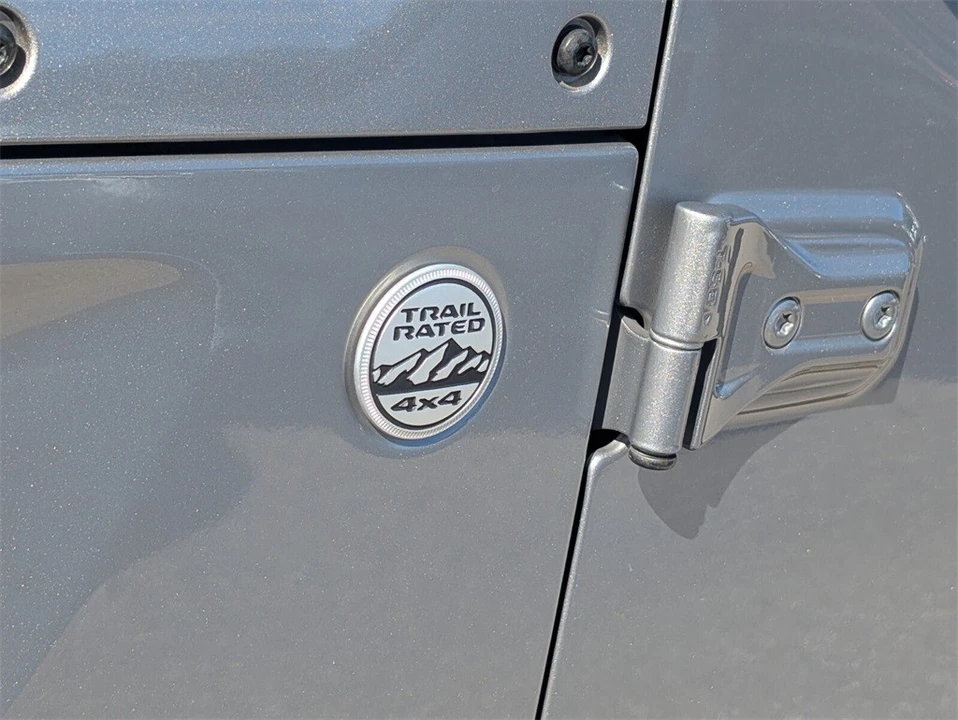2021 Jeep JL Wrangler - Image 11 of 12