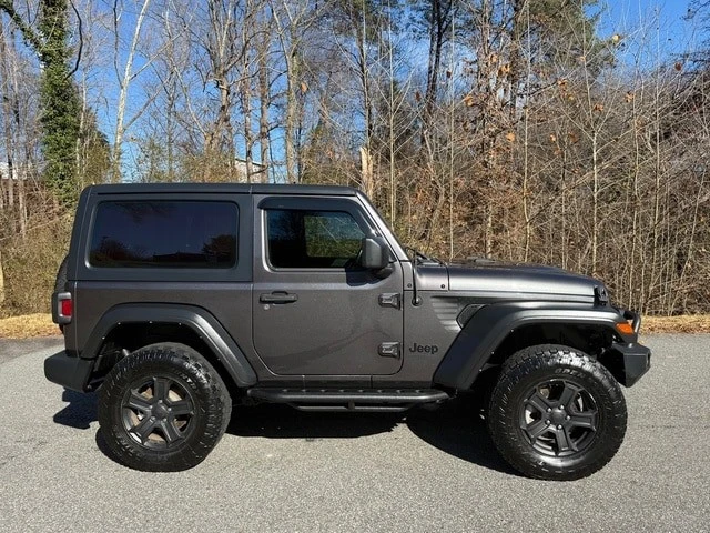 2021 Jeep JL Wrangler - Image 5 of 12