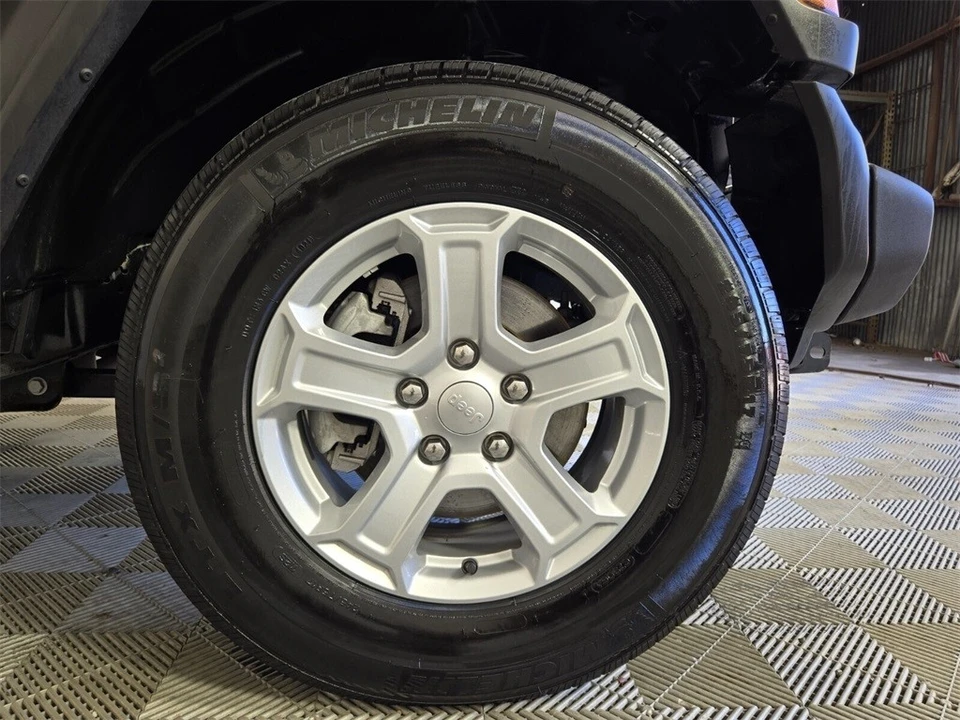 2021 Jeep JL Wrangler - Image 13 of 21