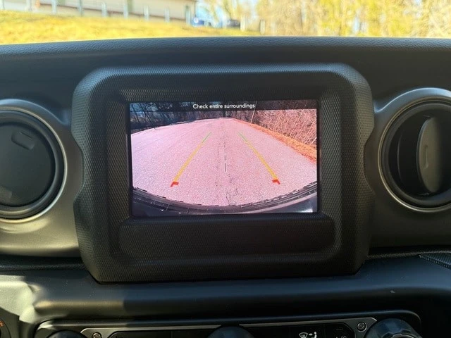 2021 Jeep JL Wrangler - Image 21 of 21