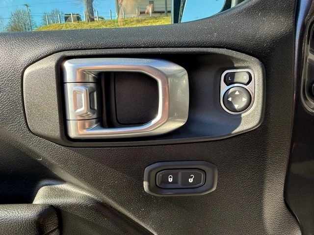 2021 Jeep JL Wrangler - Image 12 of 21