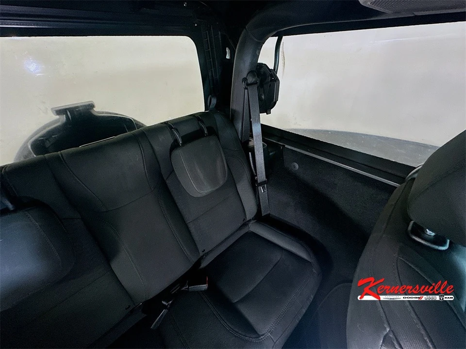 2021 Jeep JL Wrangler - Image 14 of 21