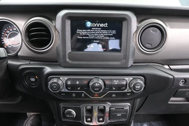 2021 Jeep JL Wrangler - Image 11 of 12