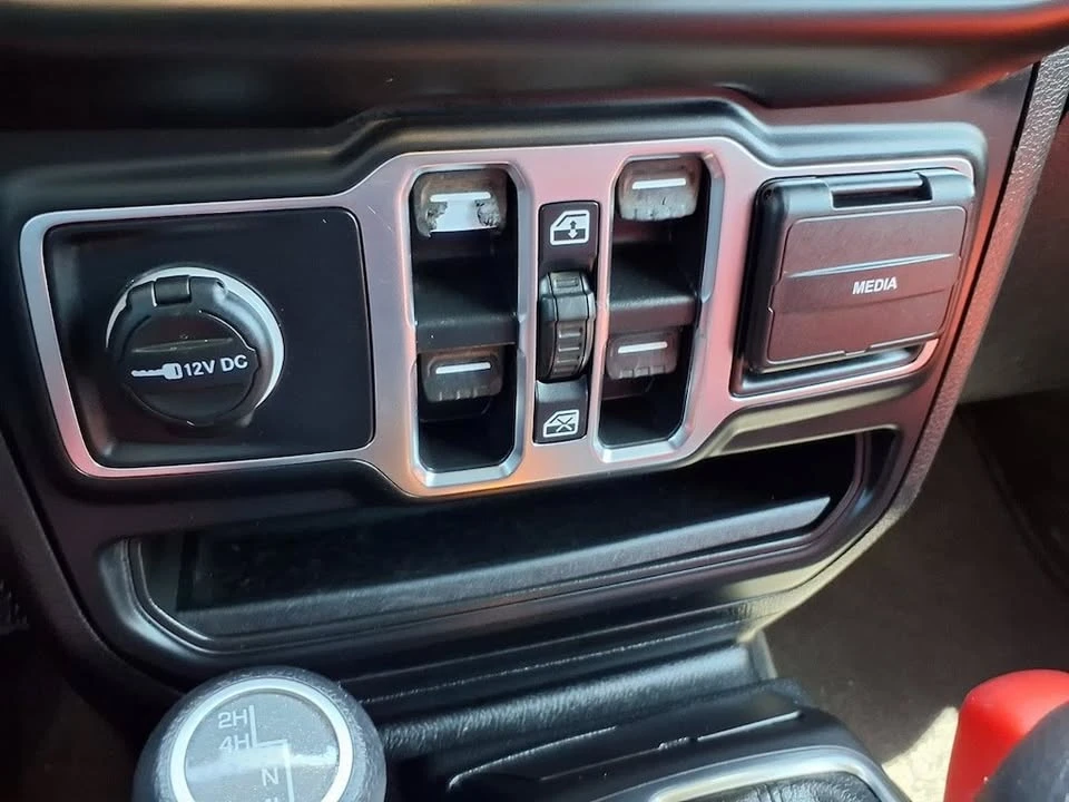 2021 Jeep JL Wrangler - Image 8 of 16