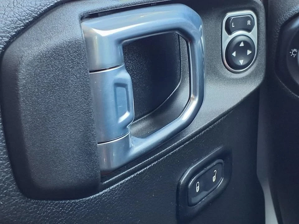 2021 Jeep JL Wrangler - Image 10 of 16