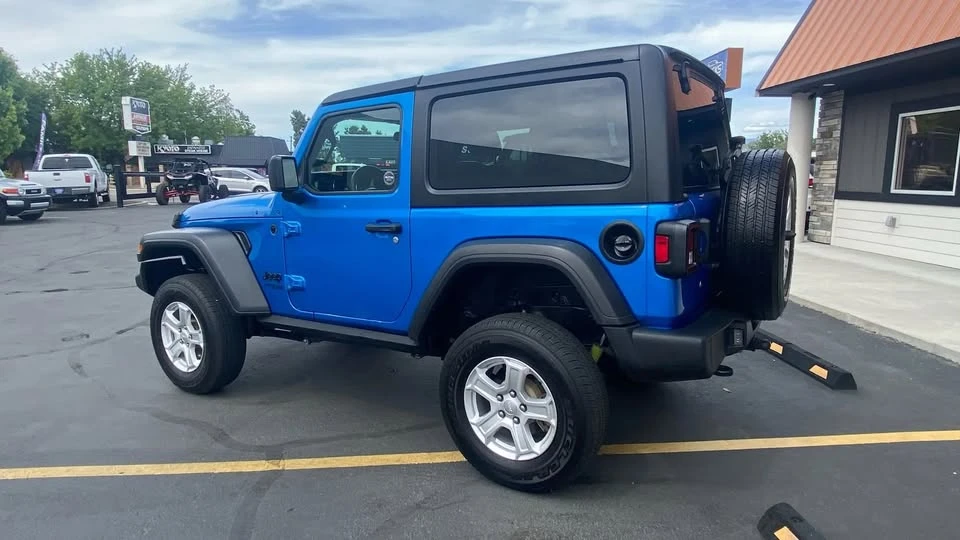 2021 Jeep JL Wrangler - Image 4 of 20