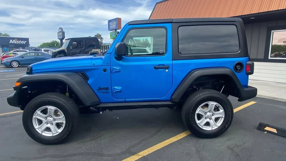 2021 Jeep JL Wrangler - Image 3 of 20