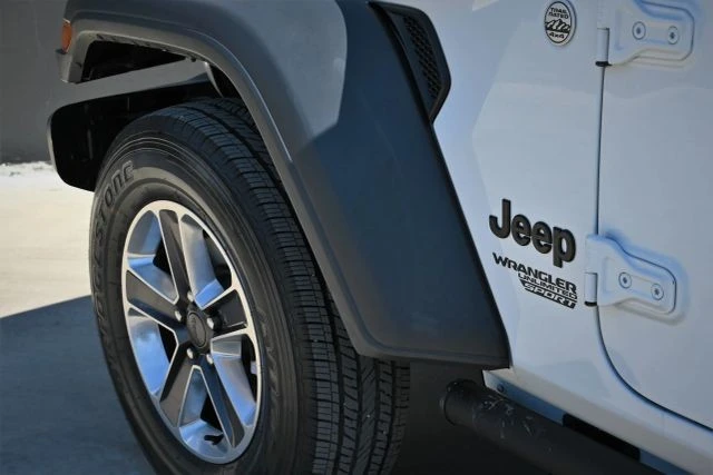 2021 Jeep JL Wrangler - Image 10 of 24