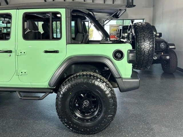 2021 Jeep JL Wrangler - Image 18 of 21