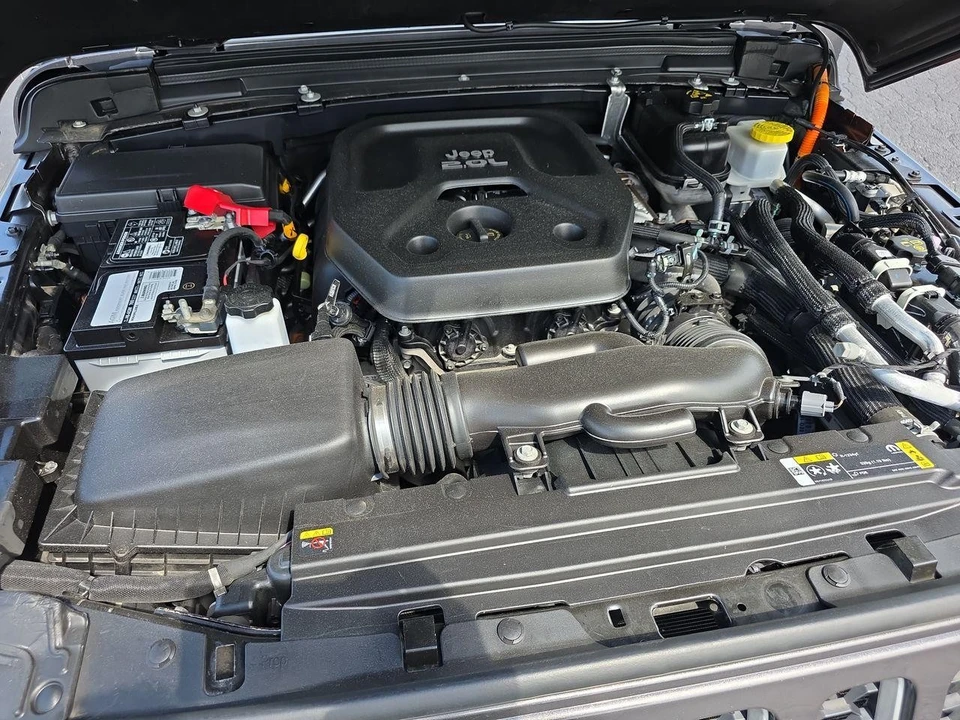 2021 Jeep JL Wrangler - Image 13 of 29