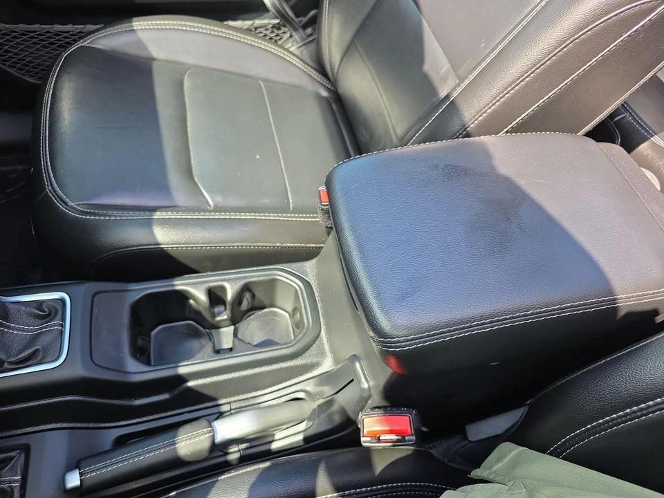 2021 Jeep JL Wrangler - Image 26 of 29