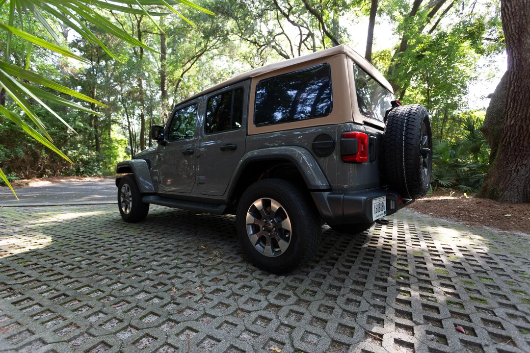 2021 Jeep JL Wrangler - Image 25 of 31
