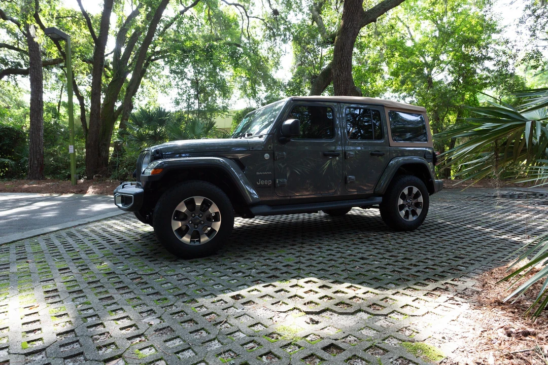2021 Jeep JL Wrangler - Image 20 of 31