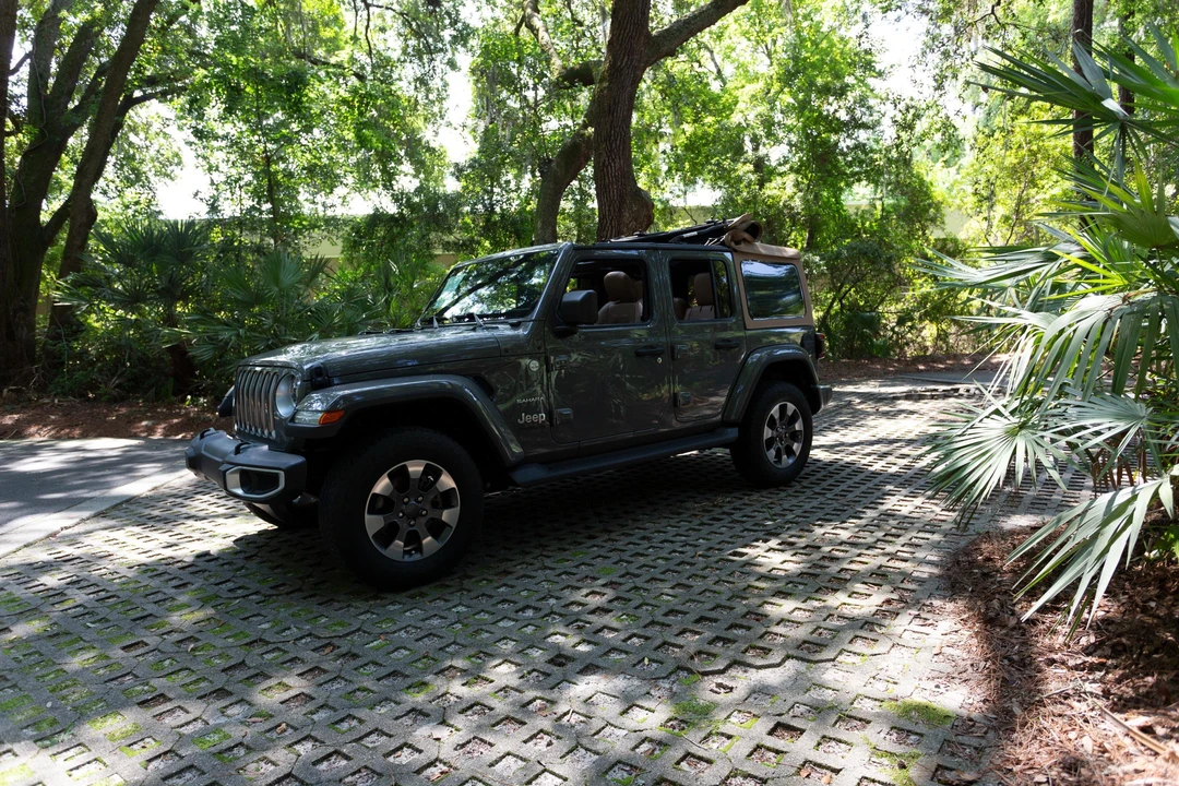 2021 Jeep JL Wrangler - Image 16 of 31