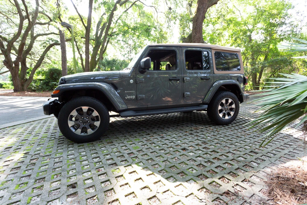 2021 Jeep JL Wrangler - Image 21 of 31