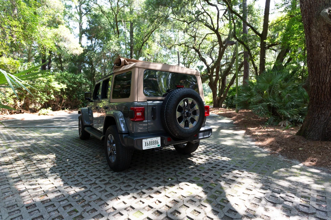 2021 Jeep JL Wrangler - Image 30 of 31