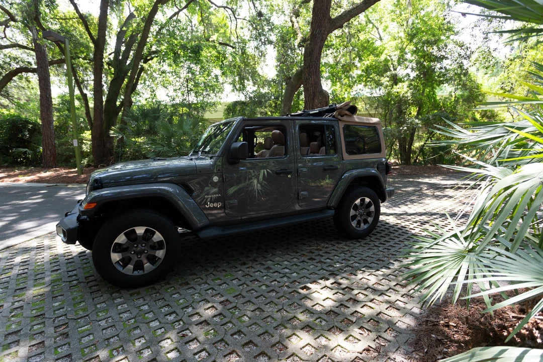 2021 Jeep JL Wrangler - Image 18 of 31