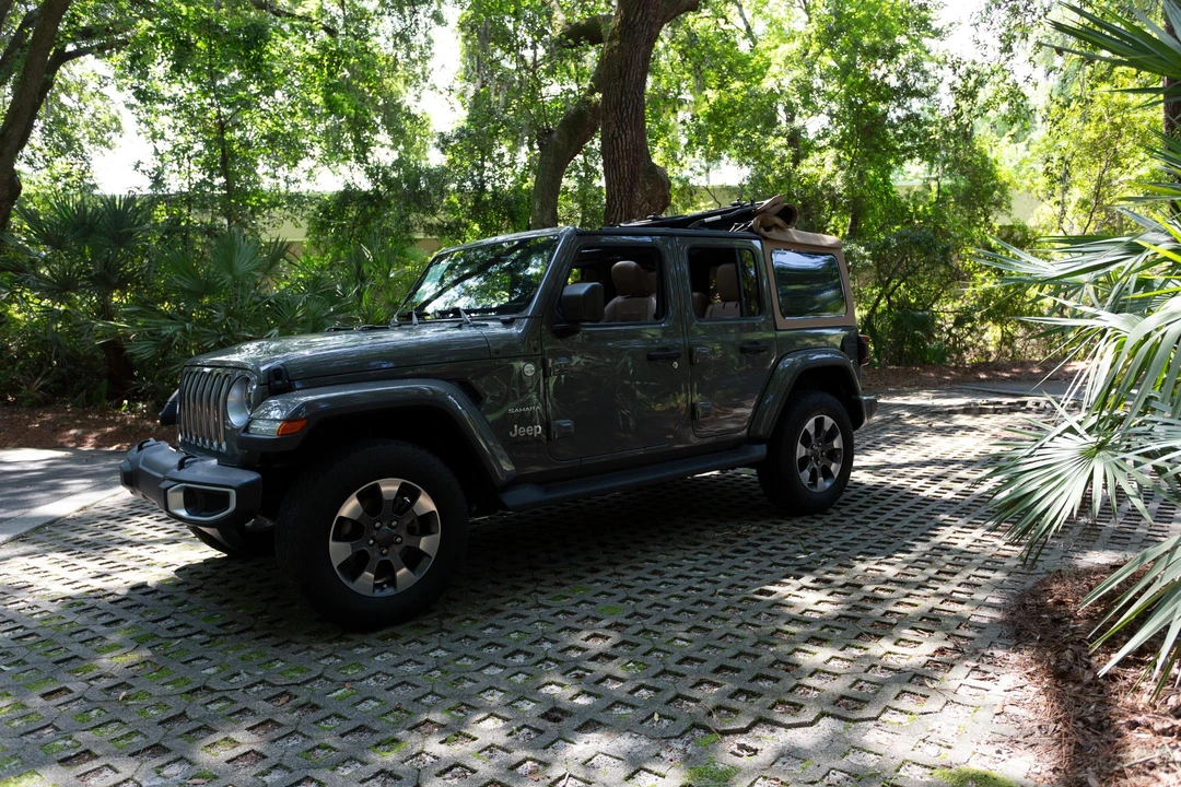 2021 Jeep JL Wrangler - Image 17 of 31