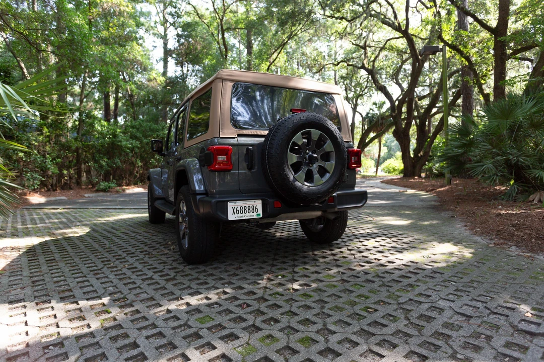 2021 Jeep JL Wrangler - Image 31 of 31