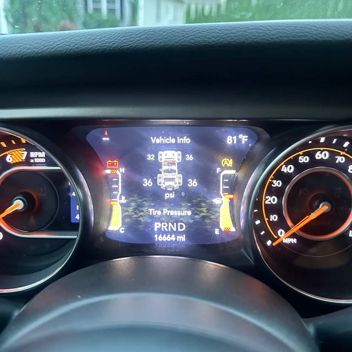 2021 Jeep JL Wrangler - Image 19 of 21