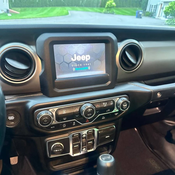 2021 Jeep JL Wrangler - Image 17 of 21