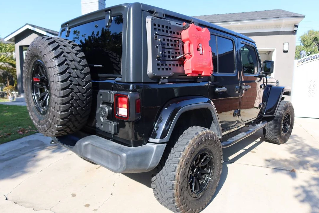 2021 Jeep JL Wrangler - Image 6 of 10