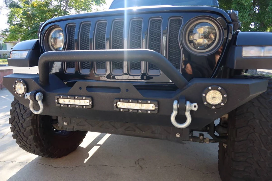 2021 Jeep JL Wrangler - Image 2 of 10