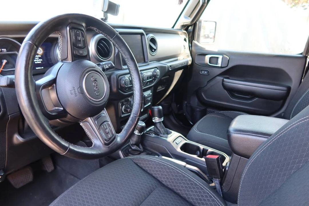2021 Jeep JL Wrangler - Image 9 of 10