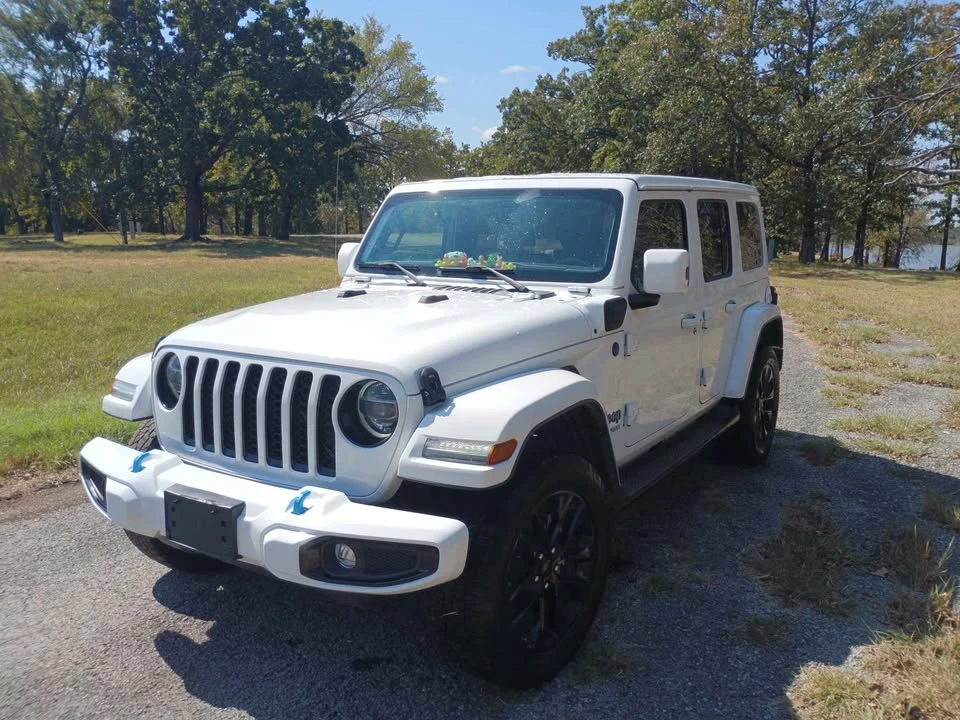2021 Jeep JL Wrangler - Image 2 of 10