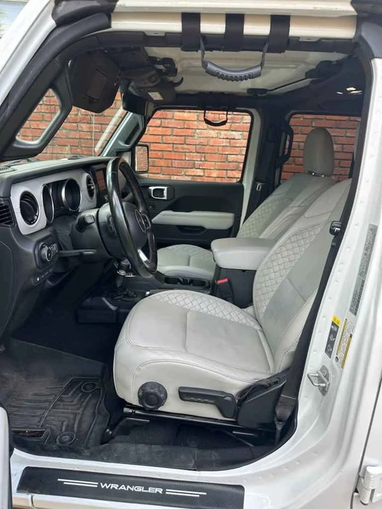 2021 Jeep JL Wrangler - Image 10 of 10