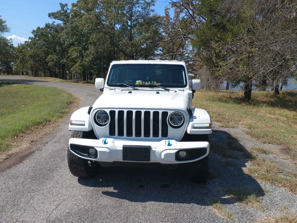 2021 Jeep JL Wrangler - Image 3 of 10
