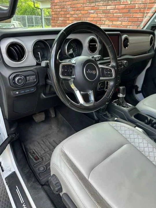 2021 Jeep JL Wrangler - Image 9 of 10